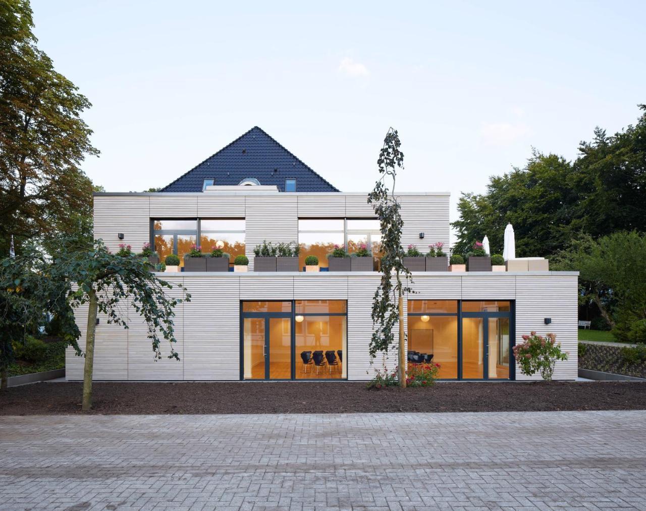 Haus Rissen Gaestehaus Hamburg Exterior photo